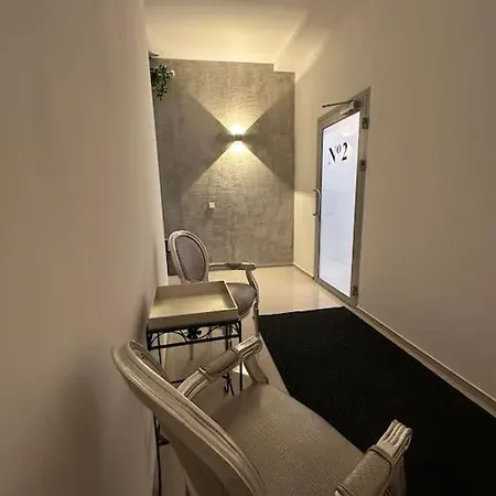 Salt No 2 - Jacuzzi Apartment Wieliczka