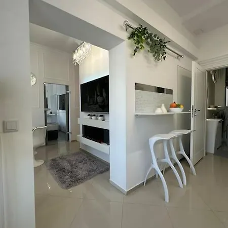Salt No 2 - Jacuzzi Apartment Wieliczka